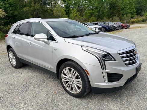 Used 2018 Cadillac XT5 Premium Luxury FWD image 3