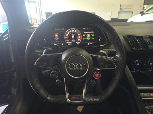 Used 2018 Audi R8 V10 plus image 9