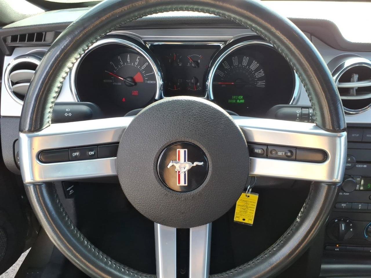 Used 2005 Ford Mustang GT RWD image 14