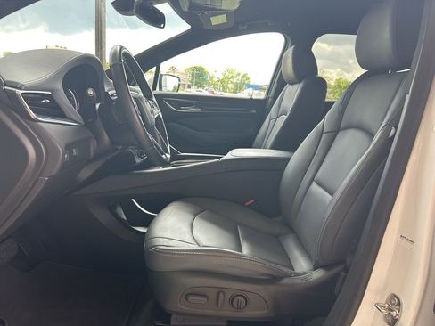 Used 2023 Buick Enclave Essence FWD image 8
