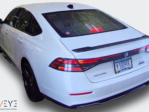 Used 2024 Honda Accord Sport image 9