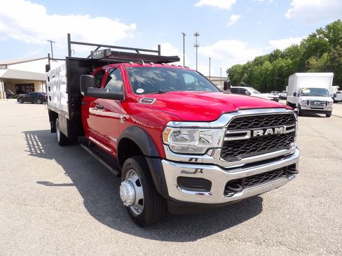 Used 2021 RAM 5500 Tradesman w/ Chrome Appearance Group RWD image 11