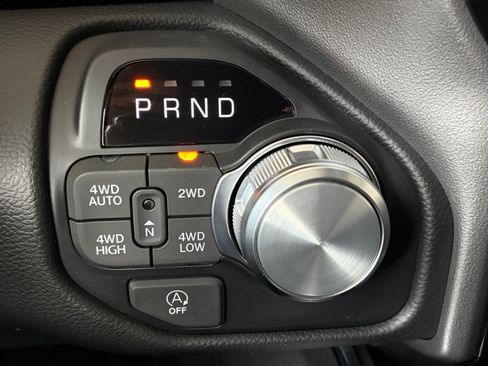 New 2026 RAM 1500 Laramie AWD/4WD image 23
