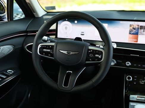 New 2026 Genesis GV70 2.5T AWD/4WD image 25