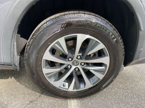Used 2021 Lexus RX 350L Premium w/ Premium Package AWD/4WD image 12