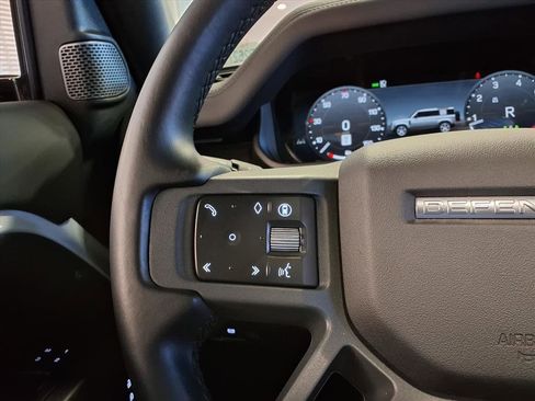 Used 2024 Land Rover Defender 110 X-Dynamic SE image 29