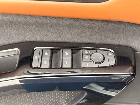 New 2026 Nissan Pathfinder Platinum AWD/4WD image 11