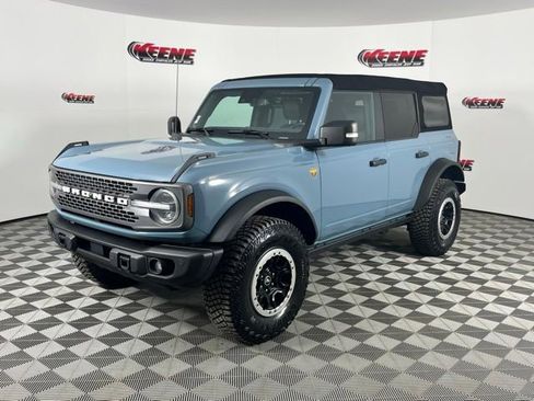Used 2023 Ford Bronco Badlands w/ Sasquatch Package AWD/4WD image 5