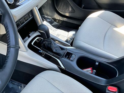 Used 2024 Toyota Corolla Cross LE AWD/4WD image 16