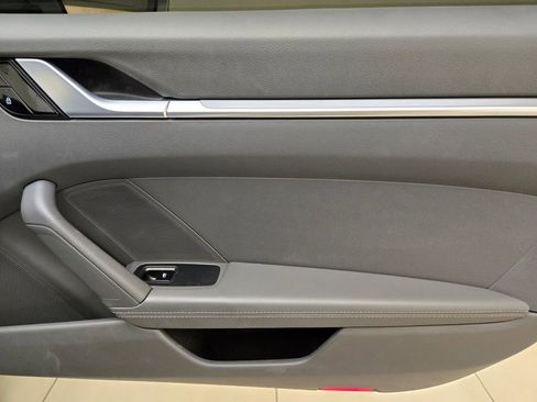 Used 2020 Porsche 911 Carrera image 25