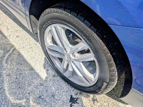 Used 2020 Chevrolet Equinox Premier FWD image 12
