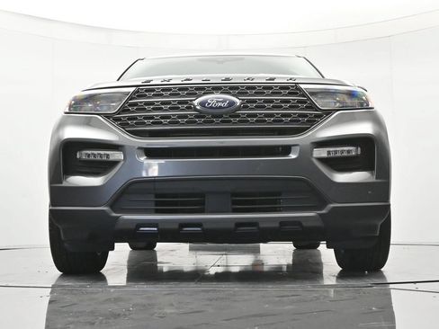 Certified 2023 Ford Explorer XLT w/ Equipment Group 202A RWD image 39