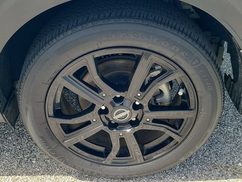 Used 2023 Nissan Kicks SR FWD image 7