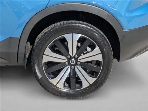 Used 2023 Volvo XC40 Recharge Plus w/ Protection Package Premier image 21