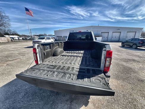 Used 2021 Ford F350 XLT w/ FX4 Off-Road Package image 24