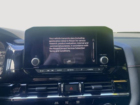 Used 2025 Nissan Pathfinder Rock Creek AWD/4WD image 24