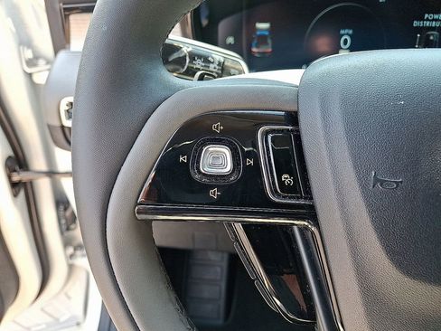 Used 2023 Lincoln Corsair AWD w/ Equipment Group 101A image 21