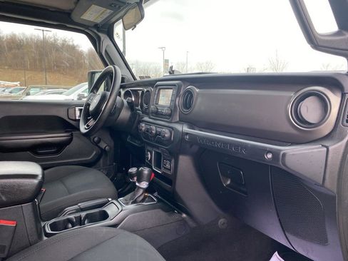 Certified 2018 Jeep Wrangler Unlimited Sport image 8