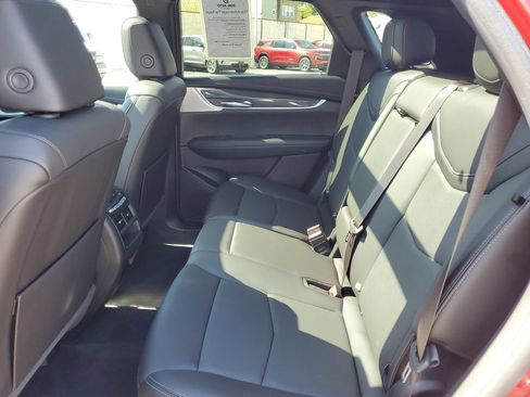 Certified 2024 Cadillac XT5 Sportv AWD/4WD image 10