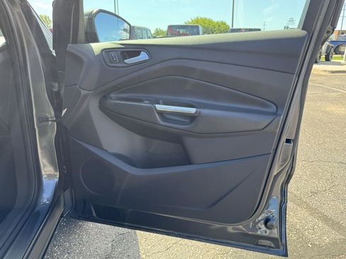 Used 2019 Ford Escape Titanium FWD image 24