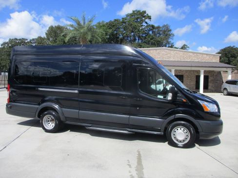 Used 2016 Ford Transit 350 XLT RWD image 2