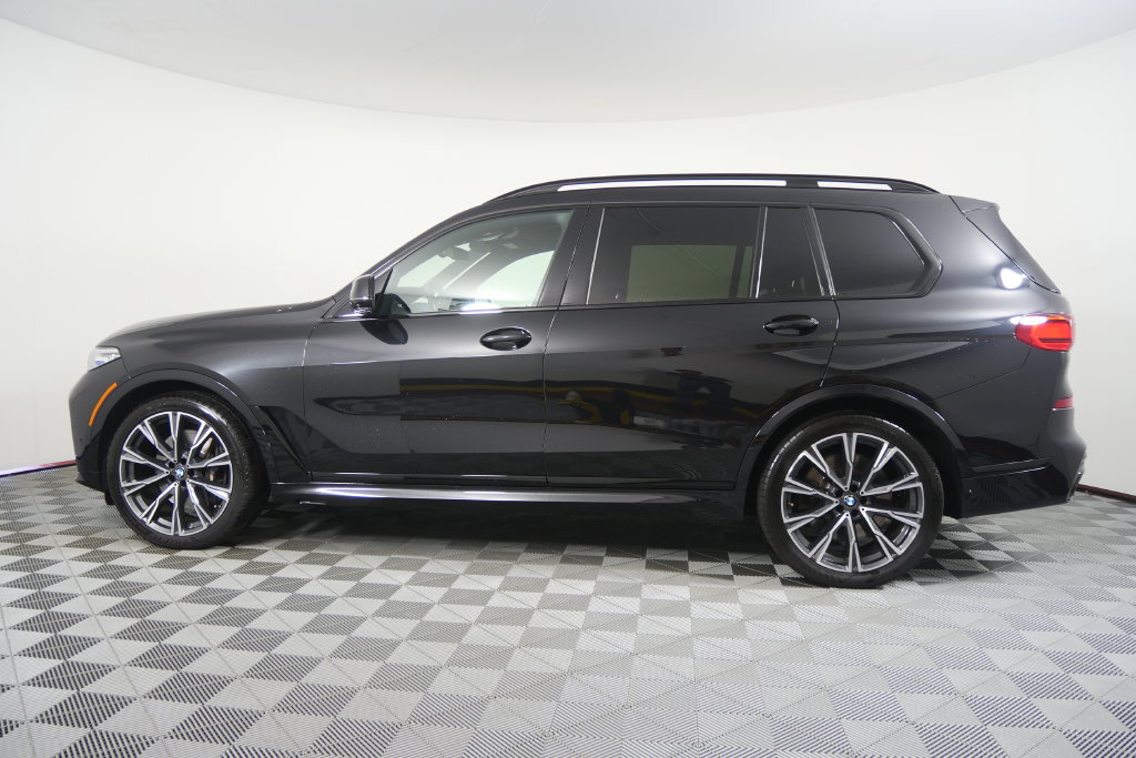 Used 2022 BMW X7 M50i AWD/4WD image 7