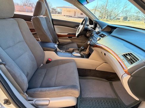 Used 2011 Honda Accord EX image 20