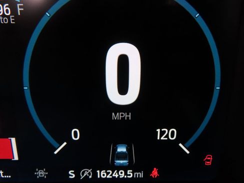 Used 2023 Ford F150 Lariat w/ Equipment Group 502A High image 12