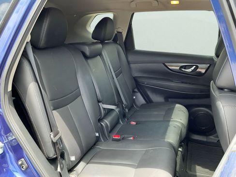 Used 2020 Nissan Rogue SL w/ Premium Package FWD image 16