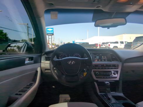 Used 2016 Hyundai Sonata Sport FWD image 13