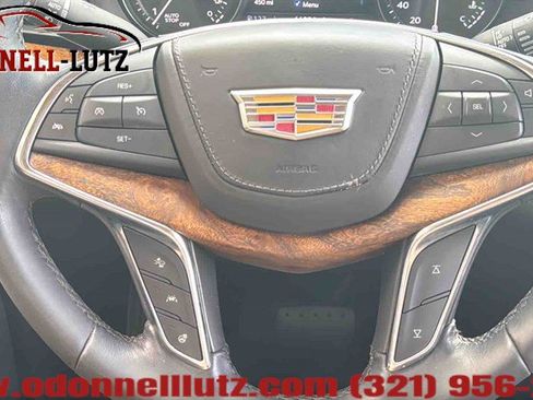Used 2020 Cadillac XT5 Premium Luxury w/ Platinum Package FWD image 16