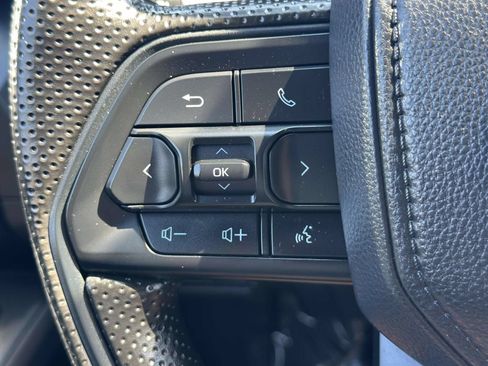 Used 2025 Toyota Tacoma SR w/ SR Upgrade Package RWD image 14