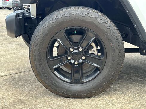 Certified 2021 Jeep Wrangler Unlimited Sahara AWD/4WD image 10