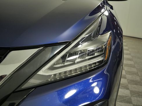 Used 2024 Nissan Murano SV AWD/4WD image 14