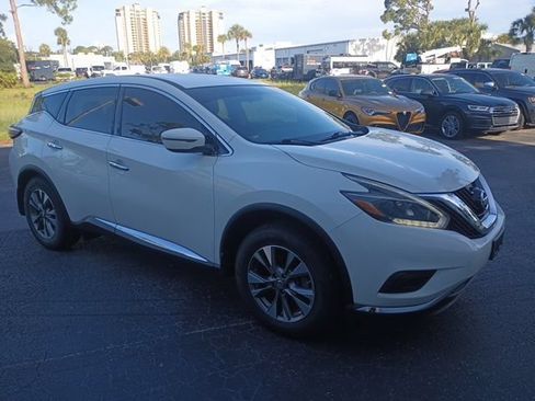 Used 2018 Nissan Murano S w/ Cargo Package FWD image 10