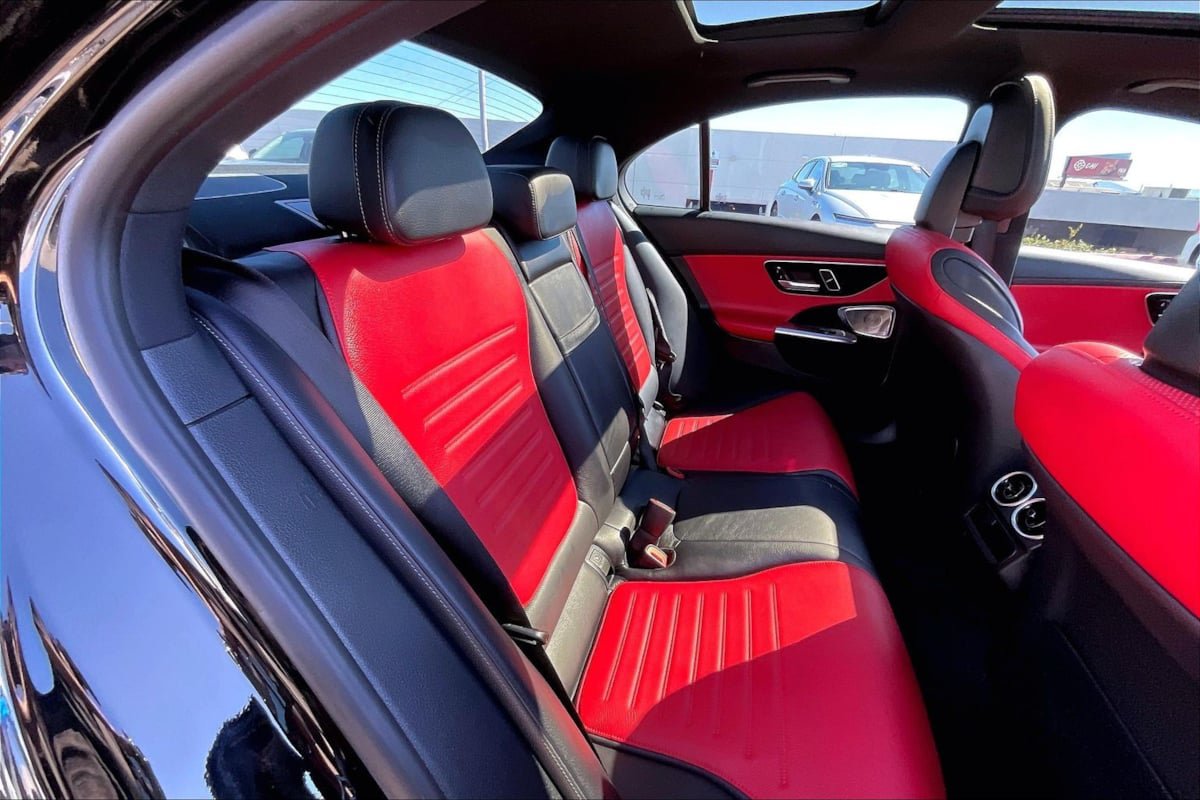 Used 2025 Mercedes-Benz C 300 Sedan image 24