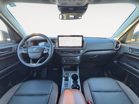 Used 2025 Ford Bronco Sport Outer Banks w/ Outer Banks Tech Package+ image 13