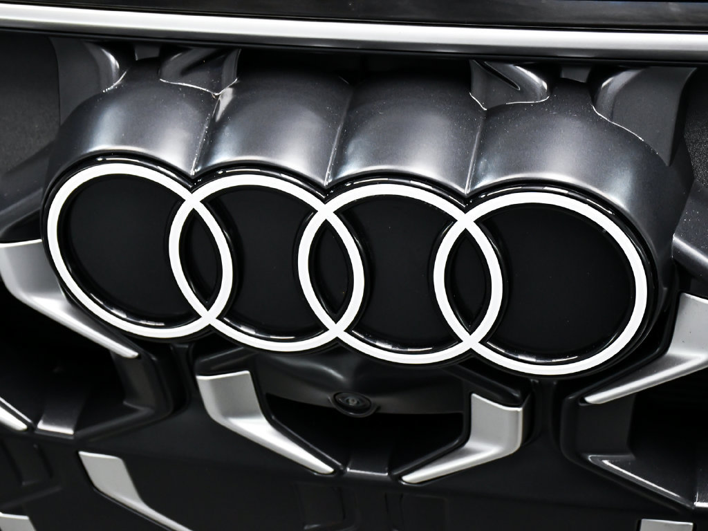 Used 2025 Audi SQ5 Premium Plus w/ Premium Plus Package AWD/4WD image 98