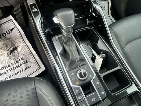 Used 2023 Kia Sorento SX image 26