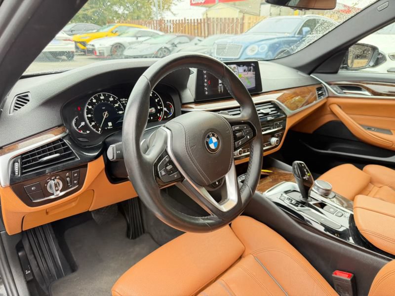 Used 2018 BMW 530i xDrive AWD/4WD image 13
