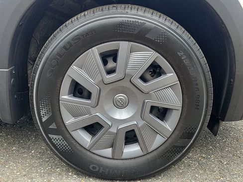 Certified 2025 Nissan Kicks S AWD/4WD image 9