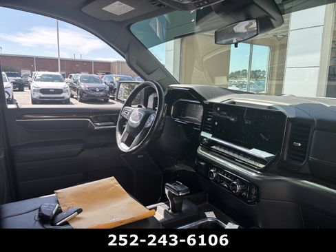 Used 2022 GMC Sierra 1500 Elevation w/ Elevation Premium Package AWD/4WD image 10