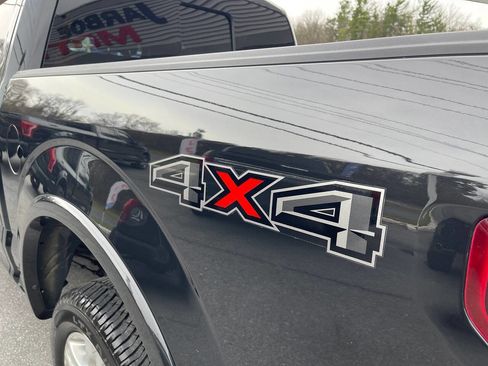 Used 2015 Ford F150 Platinum w/ Equipment Group 701A Luxury image 16