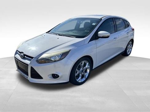 Used 2014 Ford Focus Titanium image 3