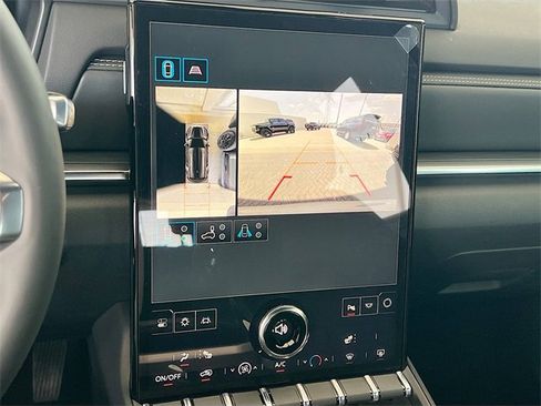 New 2026 GMC Terrain Elevation w/ Technology Package II image 9