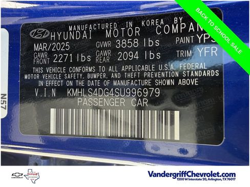 Used 2025 Hyundai Elantra SEL FWD image 27