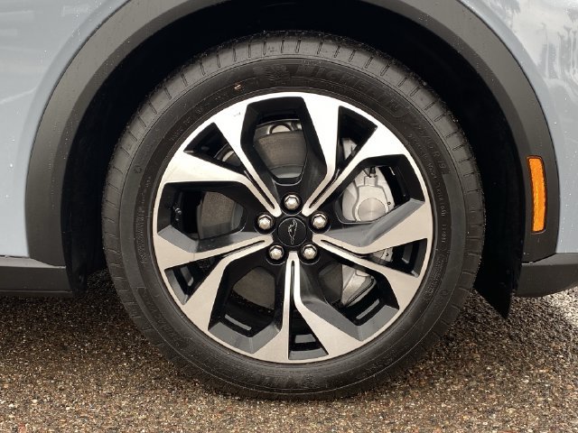Certified 2025 Ford Mustang Mach-E Select AWD/4WD image 10