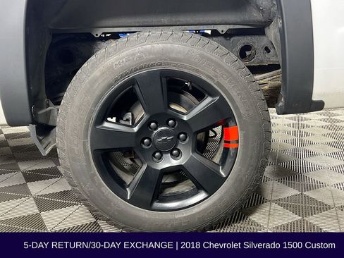 Used 2018 Chevrolet Silverado 1500 Custom image 31
