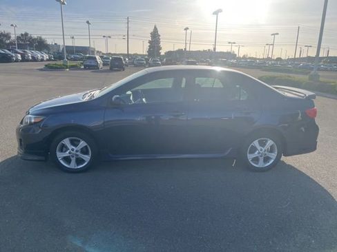 Used 2013 Toyota Corolla S w/ Preferred Accessory Pkg #2 image 3