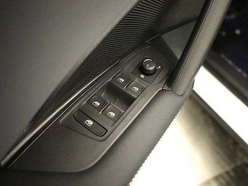 New 2026 Volkswagen Tiguan SE AWD/4WD image 10